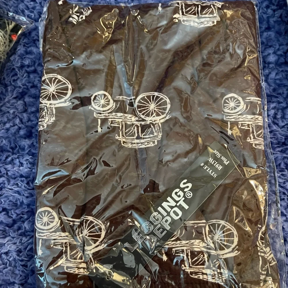 NWT in Bag buttery soft TC leggings - Picture 14 of 16